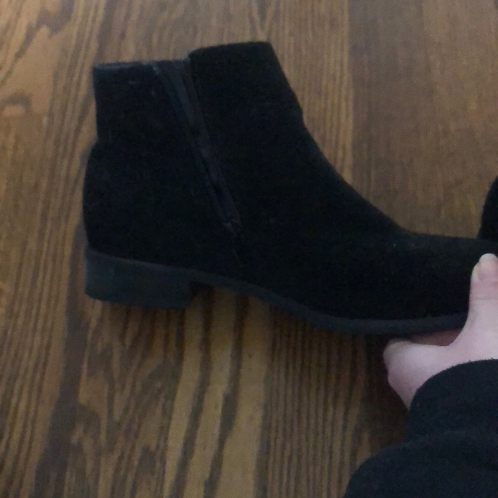 Booties - Picture 4 of 4